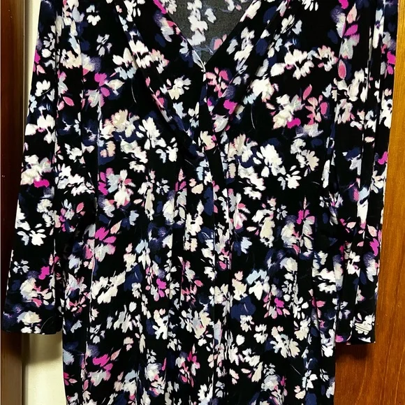 Lane Bryant Blue V-Neck Floral Blouse with Pink & White Accents - Picture 1 of 1